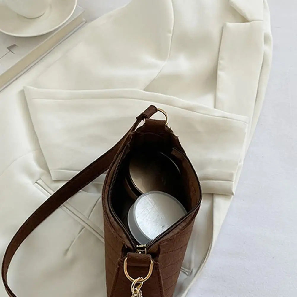 Jo Modern Silhouette Shoulder Bag