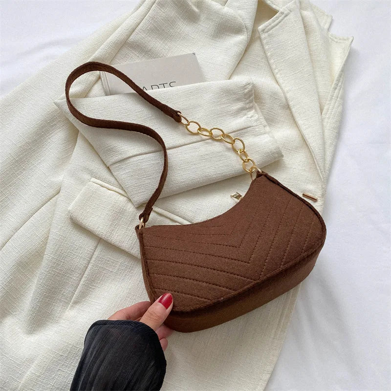 Jo Everyday Chic Saddle Purse