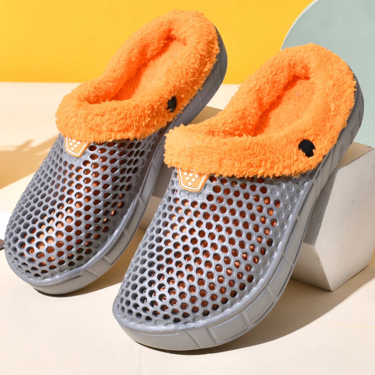 Jo Unisex Plush-Lined Winter Clogs