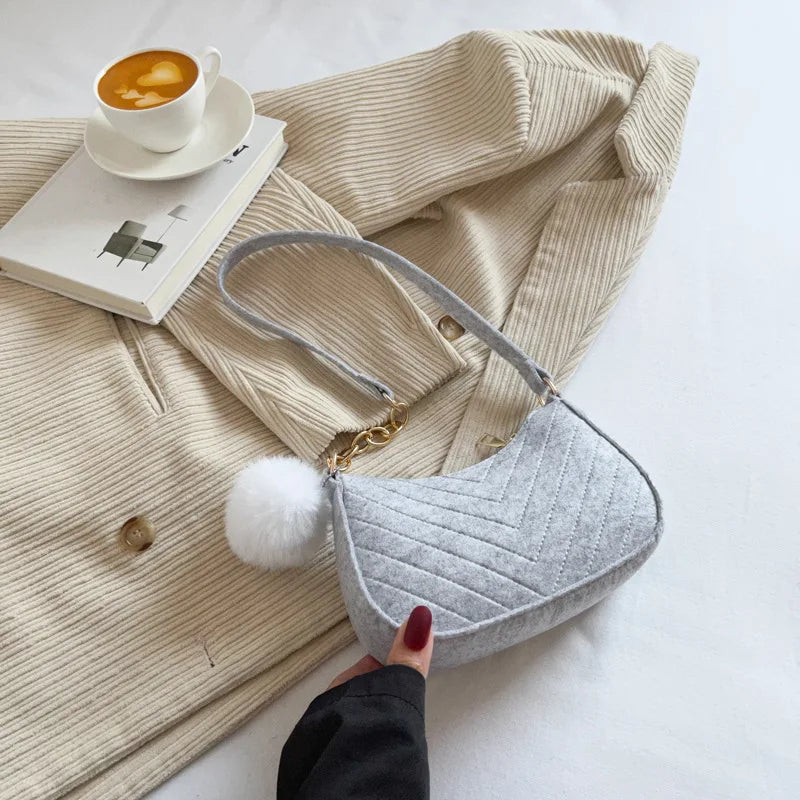 Jo Everyday Chic Saddle Purse