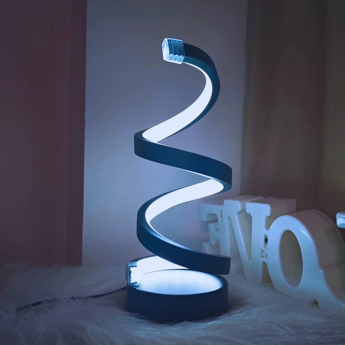 Spiral table lamp, modern creative design, suitable for home decoration, suitable for dining room, living room, bedroom