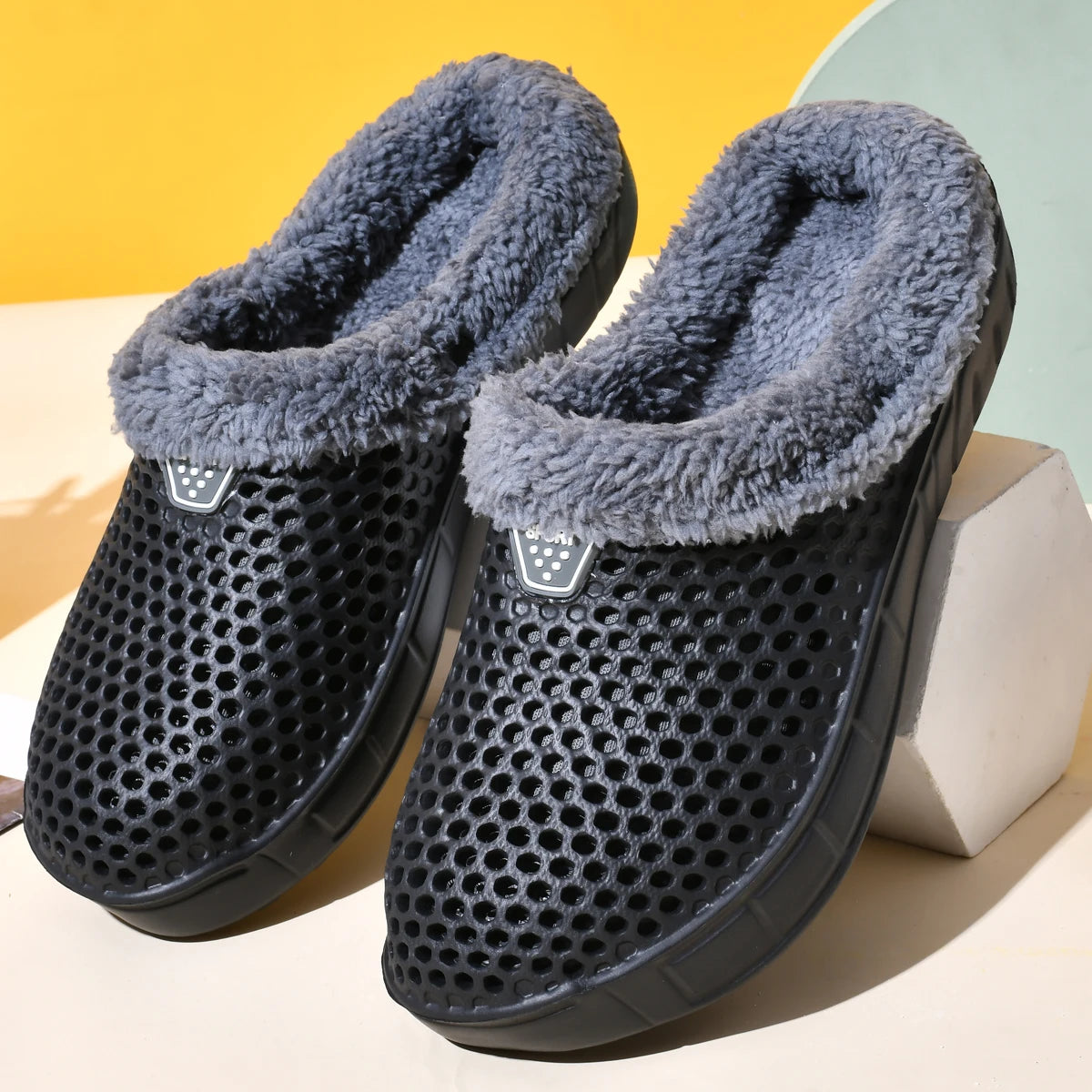 Jo Unisex Plush-Lined Winter Clogs