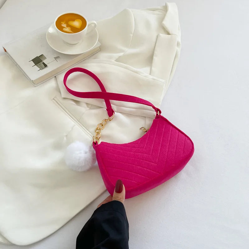 Jo Everyday Chic Saddle Purse